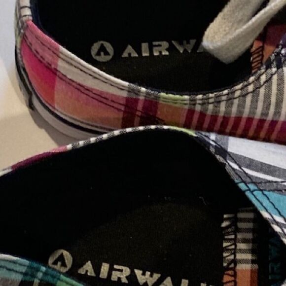 NEW Women’s Lowtop Multicolor Streetwear Shoes by Airwalk, Size 9 - Picture 5 of 10